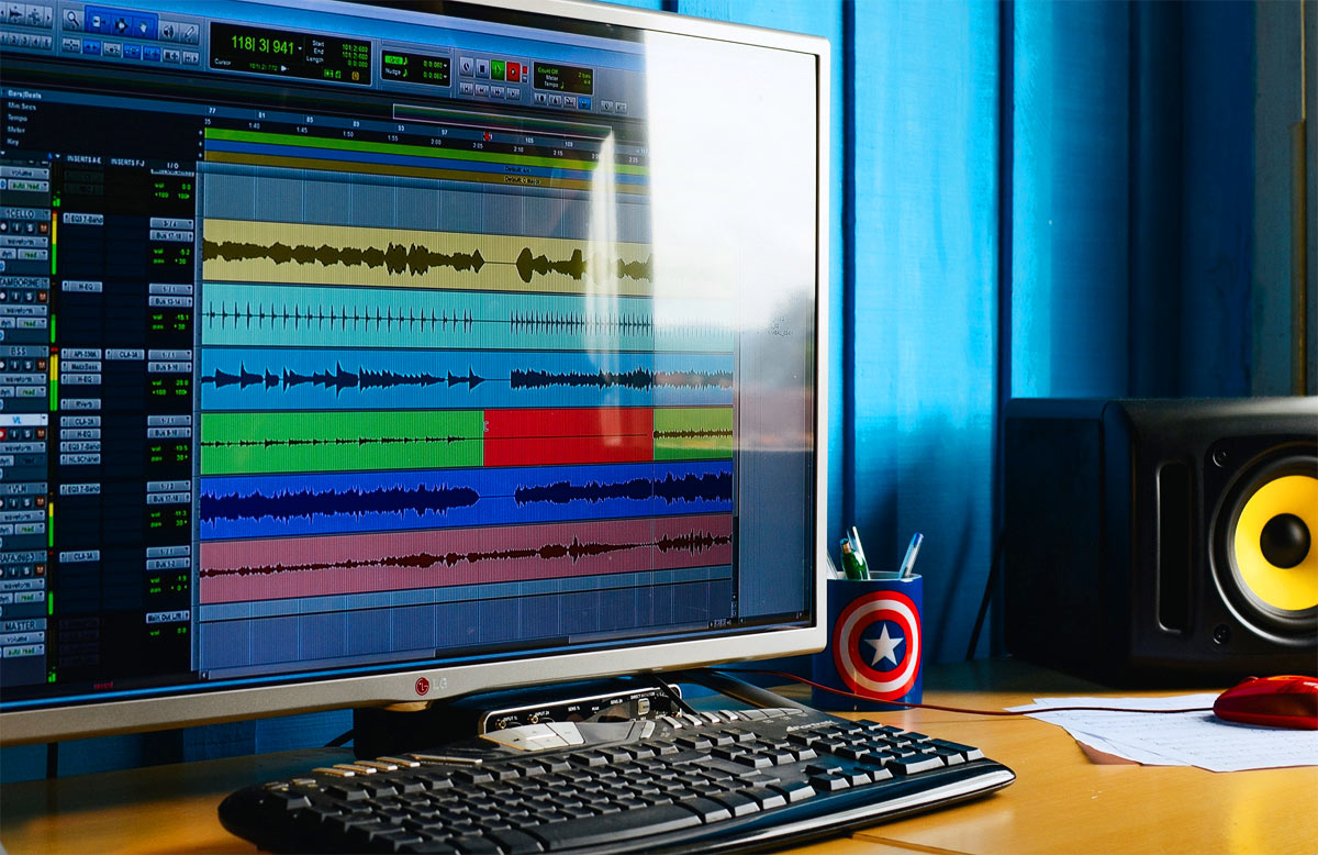 Structuring songs with recording software